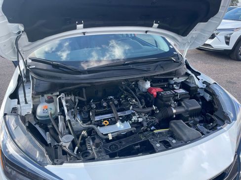 Used 2025 Nissan Versa SV image 31