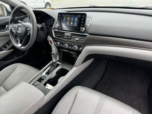 Used 2020 Honda Accord EX image 16