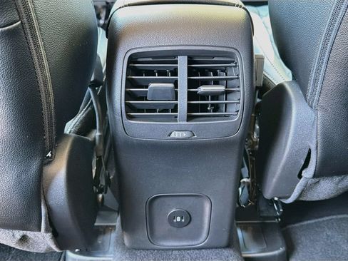 Used 2023 Ford Escape Platinum w/ Premium Technology Package AWD/4WD image 29