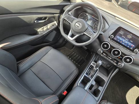 Used 2025 Nissan Sentra SR w/ SR Premium Package FWD image 15