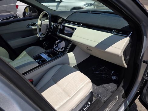Used 2018 Land Rover Range Rover Velar R-Dynamic HSE AWD/4WD image 8