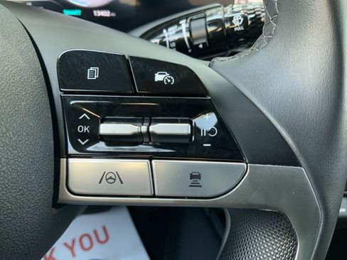 Used 2024 Hyundai Elantra SEL w/ Convenience Package FWD image 23