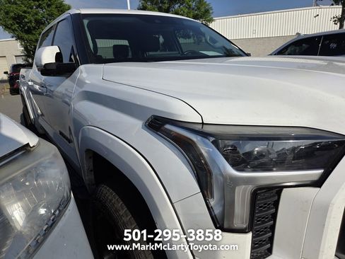 Used 2022 Toyota Tundra SR5 w/ SR5 Premium Package RWD image 3
