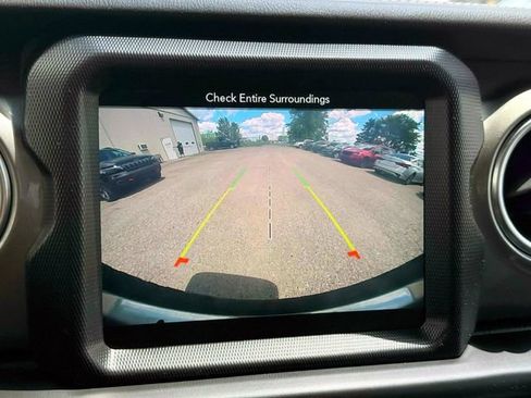 Used 2019 Jeep Wrangler Unlimited Sahara w/ Uconnect 4C Nav & Sound Group AWD/4WD image 26