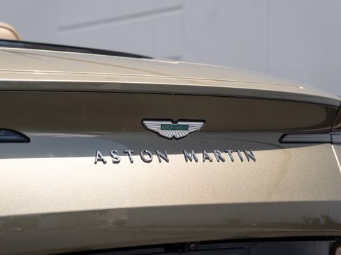 Used 2024 Aston Martin DB12 Convertible RWD image 30