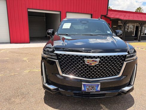 Used 2023 Cadillac Escalade Premium Luxury w/ Performance Package AWD/4WD image 5