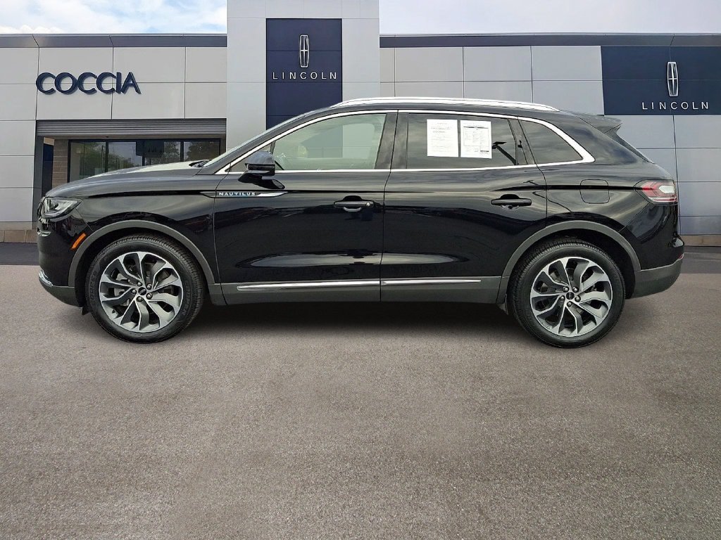 Certified 2022 Lincoln Nautilus Reserve AWD/4WD image 7