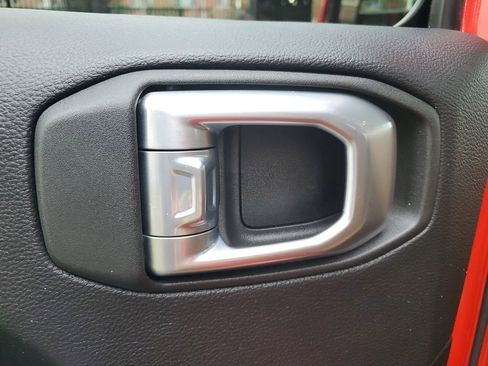 Used 2022 Jeep Wrangler Unlimited Rubicon 4xe w/ Steel Bumper Group image 17