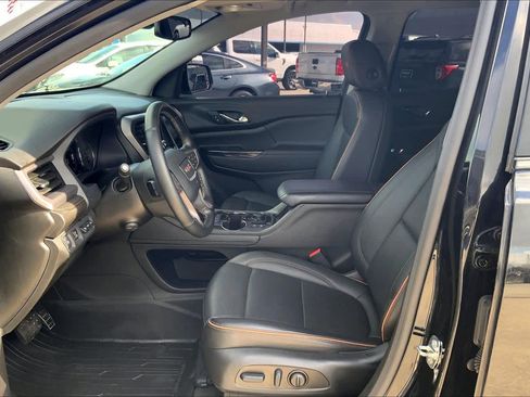 Used 2023 GMC Acadia AT4 w/ Technology Package image 8