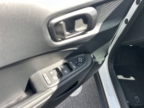 New 2026 Hyundai Venue SEL image 17