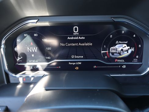 Used 2025 GMC Sierra 2500 Denali w/ Technology Package image 28