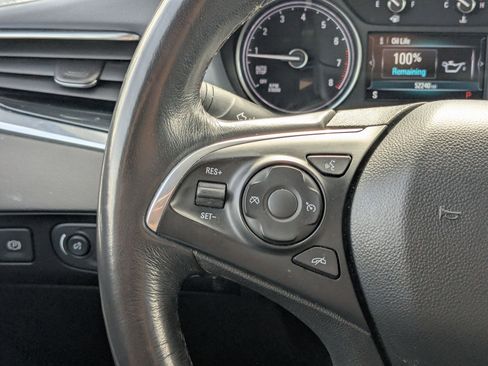 Used 2019 Buick Enclave Essence image 21