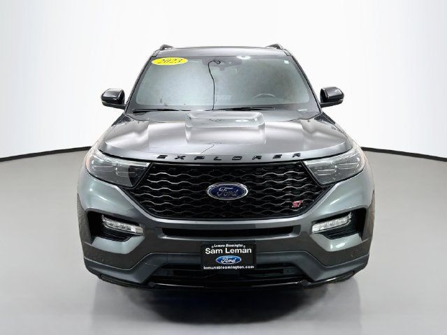 Used 2023 Ford Explorer ST w/ Equipment Group 401A AWD/4WD image 2