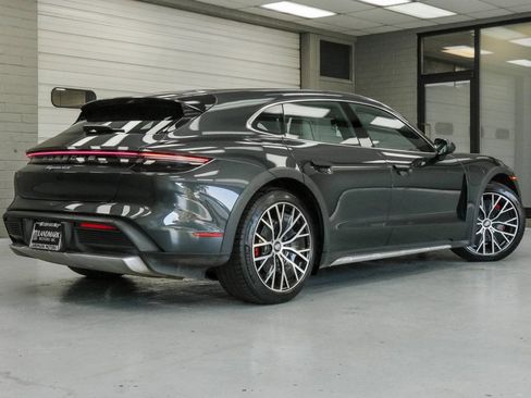 Used 2022 Porsche Taycan 4S AWD/4WD image 34
