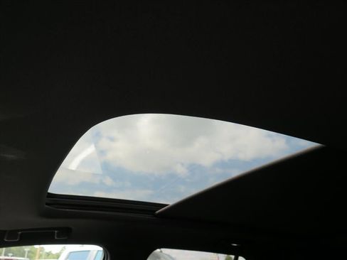 New 2025 Chevrolet Blazer EV RS image 11