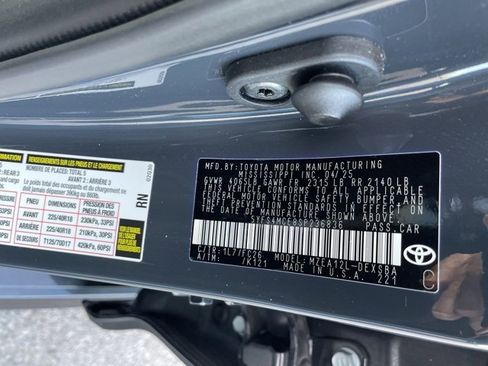 Used 2025 Toyota Corolla SE image 20