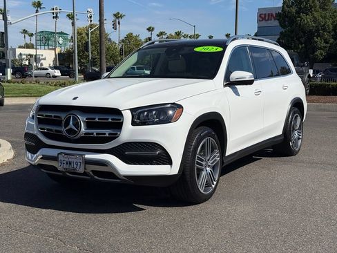 Used 2023 Mercedes-Benz GLS 450 4MATIC image 9