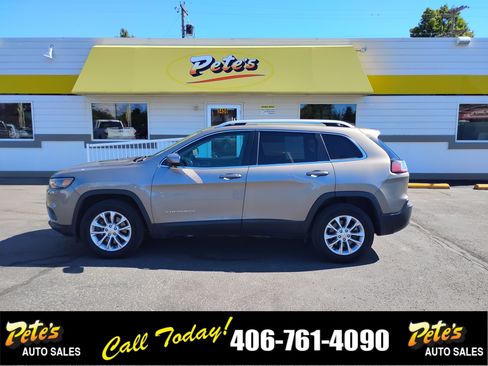 Used 2019 Jeep Cherokee Latitude w/ Popular Appearance Group AWD/4WD image 1
