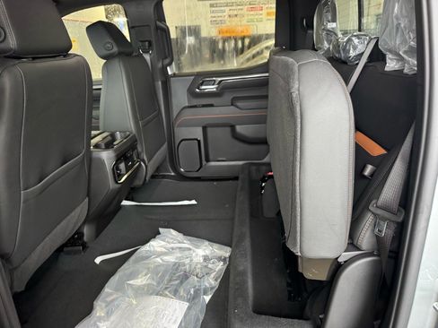 New 2026 GMC Sierra 1500 AT4 w/ AT4 Premium Package image 10