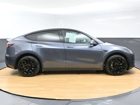 Used 2023 Tesla Model Y Long Range AWD/4WD image 6