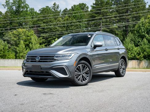 Used 2024 Volkswagen Tiguan Wolfsburg Edition AWD/4WD image 1