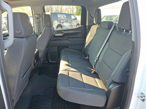 Certified 2022 Chevrolet Silverado 1500 LT w/ Z71 Off-Road Package image 20