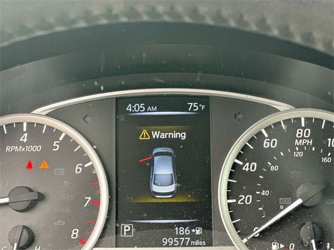 Used 2017 Nissan Sentra SV image 8