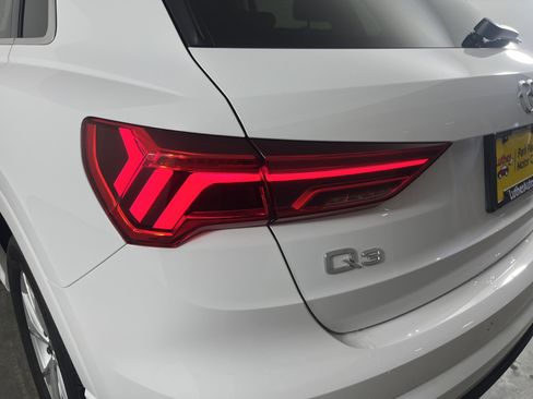 Used 2022 Audi Q3 2.0T Premium image 27
