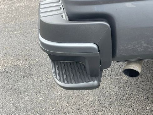 Used 2022 Chevrolet Colorado LT image 19