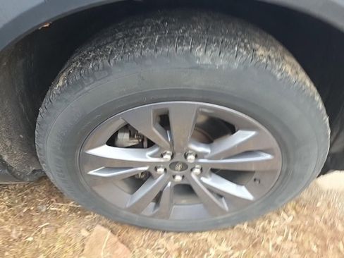 Used 2022 Ford Explorer XLT w/ Equipment Group 202A image 15