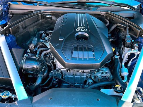 Used 2019 Genesis G70 2.0T Advanced w/ Sport Package image 32