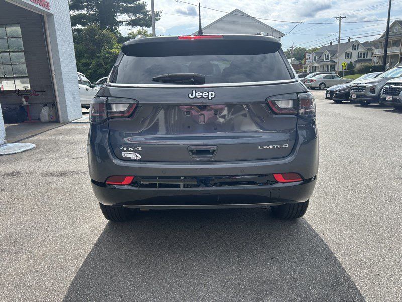 Used 2024 Jeep Compass Limited w/ Elite Group AWD/4WD image 6
