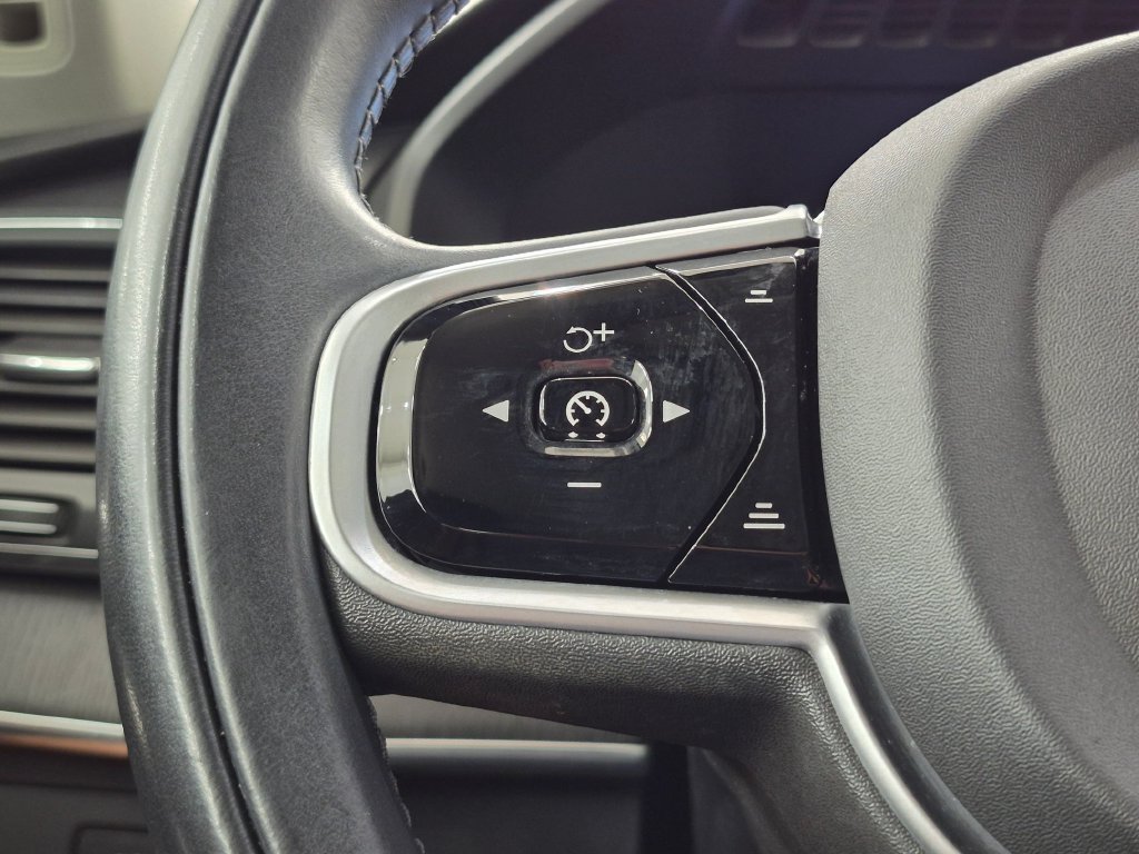 Used 2020 Volvo XC90 T6 Momentum w/ Protection Package AWD/4WD image 19