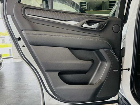 Used 2022 GMC Yukon Denali AWD/4WD image 38