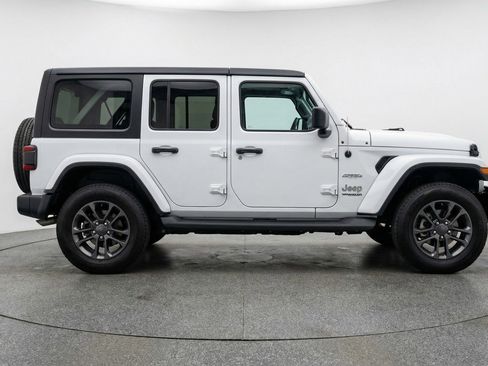 Used 2025 Jeep Wrangler Sport S image 11