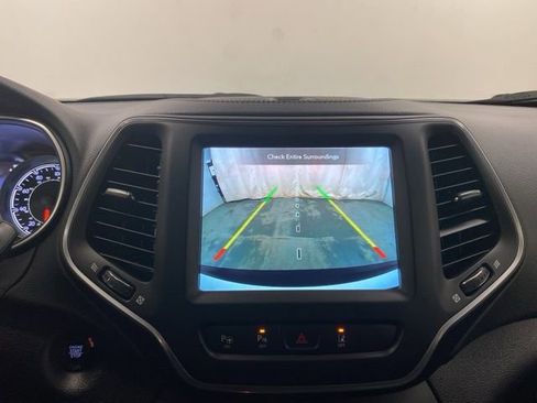 Used 2023 Jeep Cherokee Altitude Lux w/ Lux Elite Package image 15