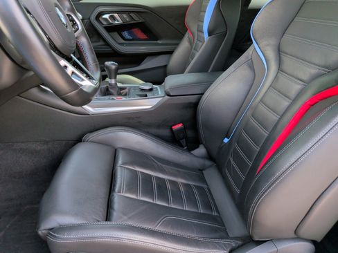 Used 2025 BMW M2 w/ Lighting Package RWD image 26