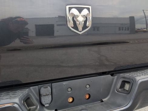 Used 2014 RAM 1500 Express AWD/4WD image 23