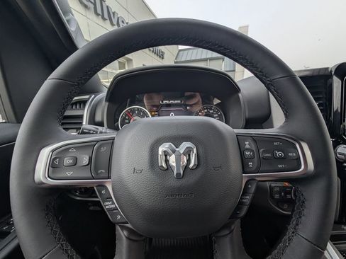 New 2026 RAM 1500 4x4 Crew Cab image 19