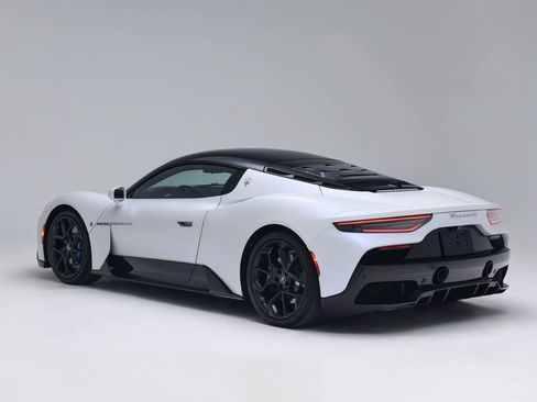 Used 2022 Maserati MC20 Coupe RWD image 5