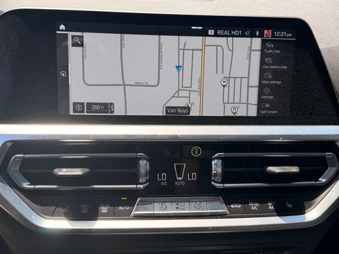 Used 2021 BMW 330e w/ Premium Package RWD image 9