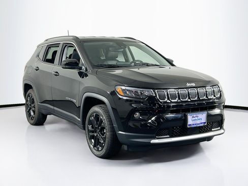 Used 2022 Jeep Compass Limited AWD/4WD image 3