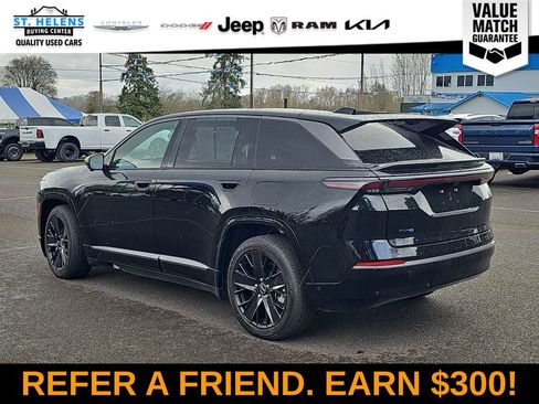 Used 2024 Jeep Wagoneer Launch Edition image 4