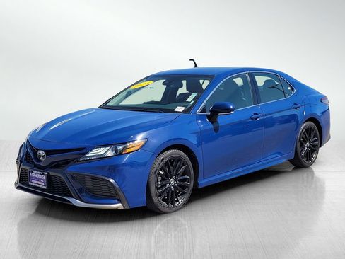 Used 2024 Toyota Camry XSE FWD image 8