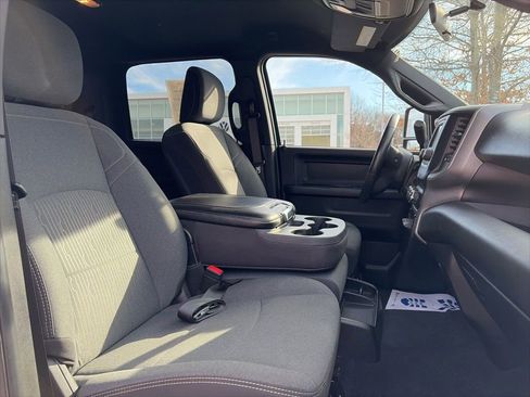 Used 2024 RAM 3500 Tradesman w/ Chrome Appearance Group image 29