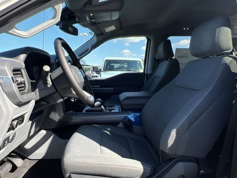 New 2025 Ford F150 Lightning XLT AWD/4WD image 13