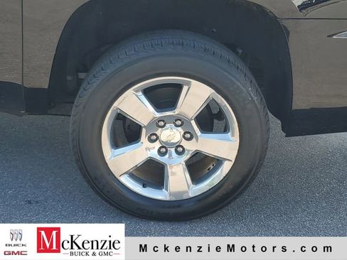Used 2016 Chevrolet Suburban LT RWD image 35