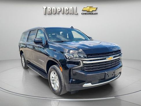 Used 2024 Chevrolet Suburban LT AWD/4WD image 4