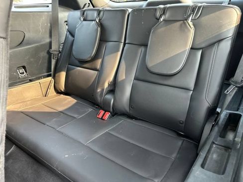 Used 2023 Ford Explorer XLT w/ Equipment Group 202A AWD/4WD image 13
