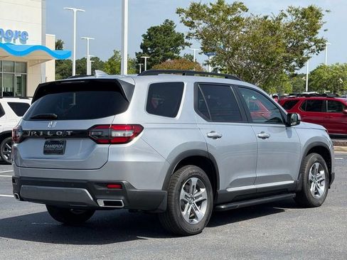New 2026 Honda Pilot EX-L image 8